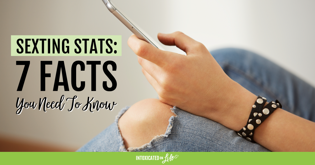 Sexting Stats: 7 Facts You Need to Know